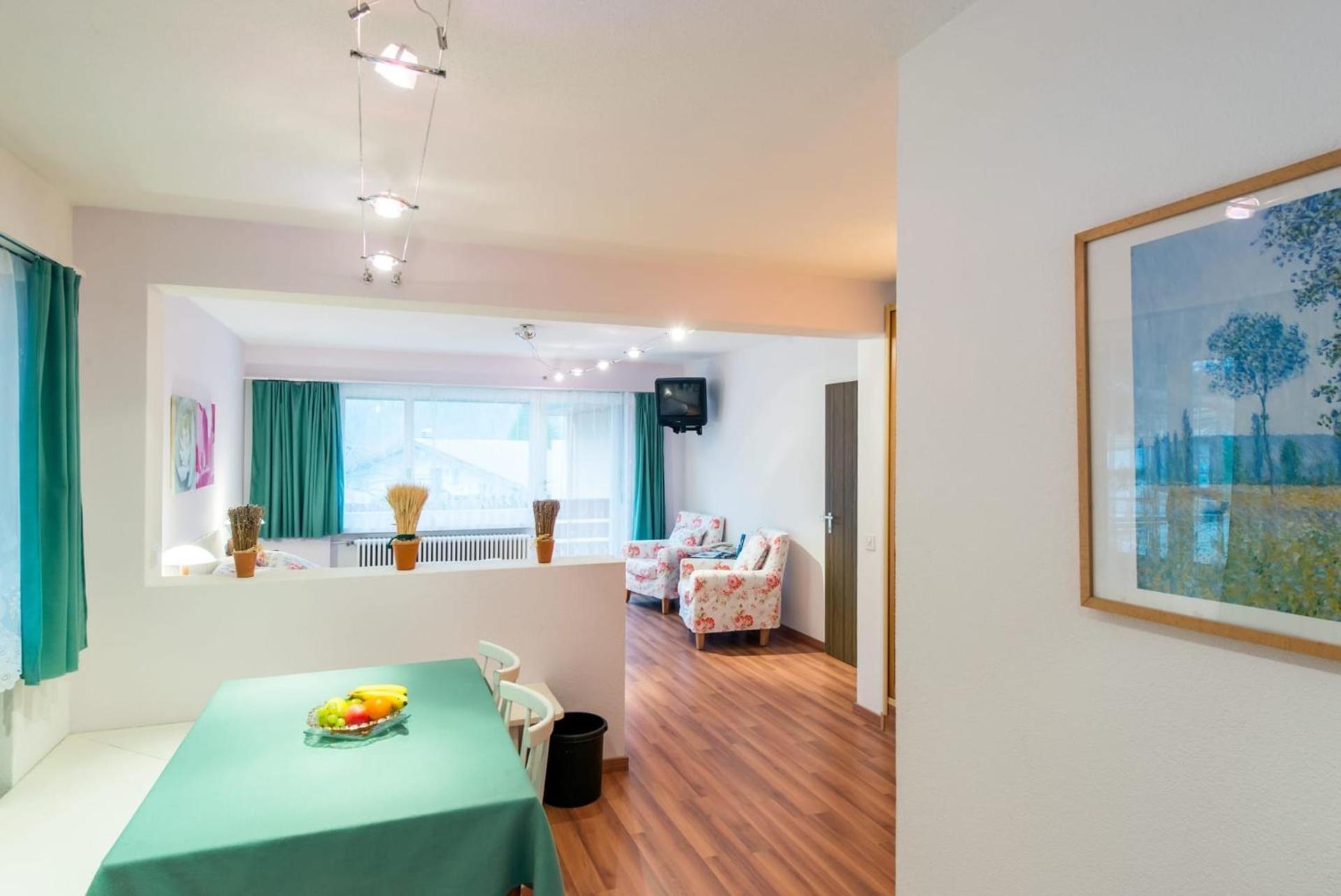 Badehotel Salina Maris - Wellness & Vintage Mörel Екстериор снимка