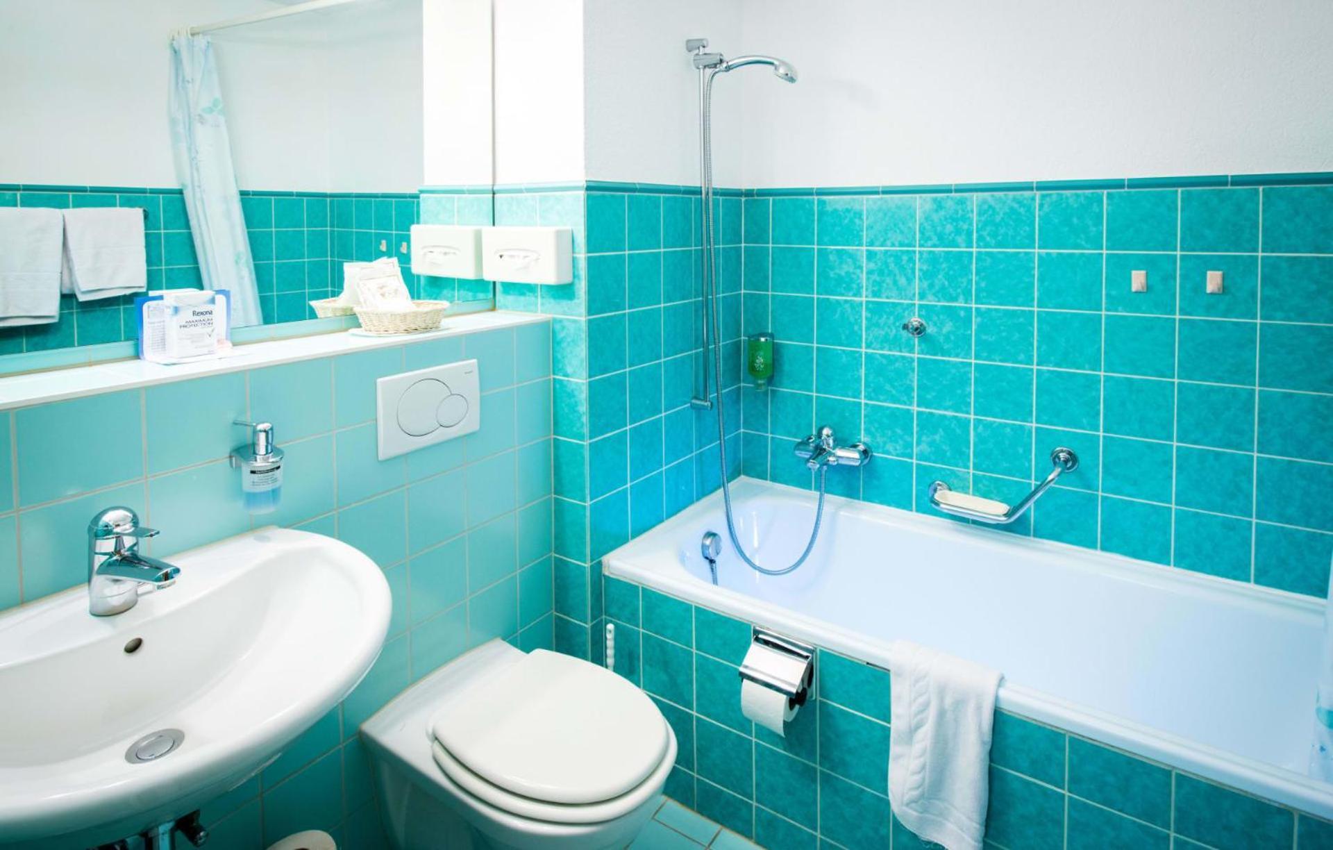Badehotel Salina Maris - Wellness & Vintage Mörel Екстериор снимка