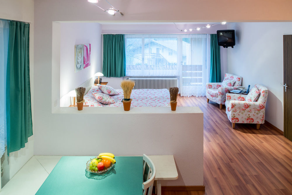 Badehotel Salina Maris - Wellness & Vintage Mörel Екстериор снимка